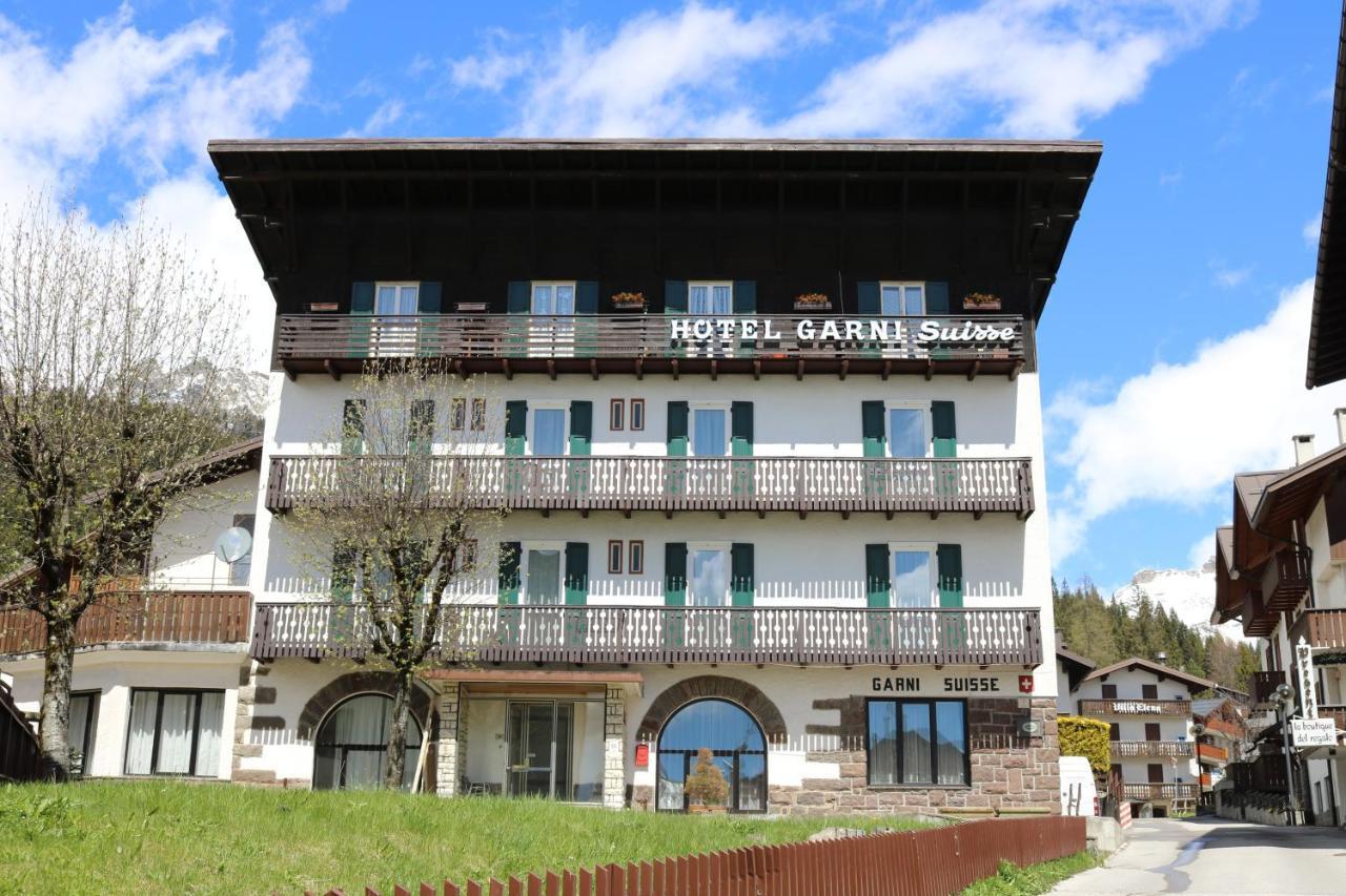 Hotel Garni Suisse Сан-Мартіно-ді-Кастроцца Екстер'єр фото