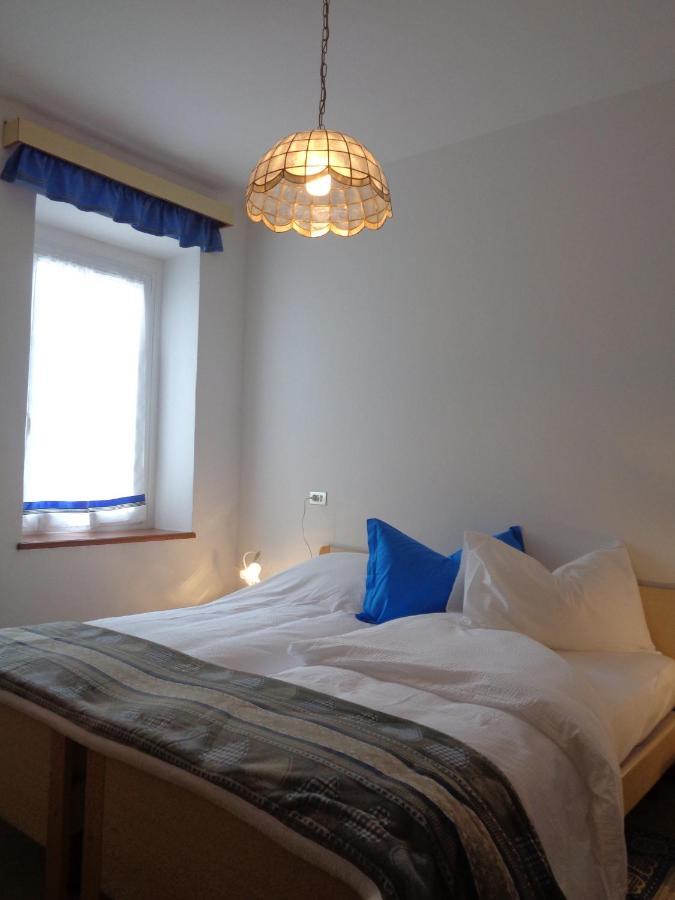 Hotel Garni Suisse Сан-Мартіно-ді-Кастроцца Екстер'єр фото